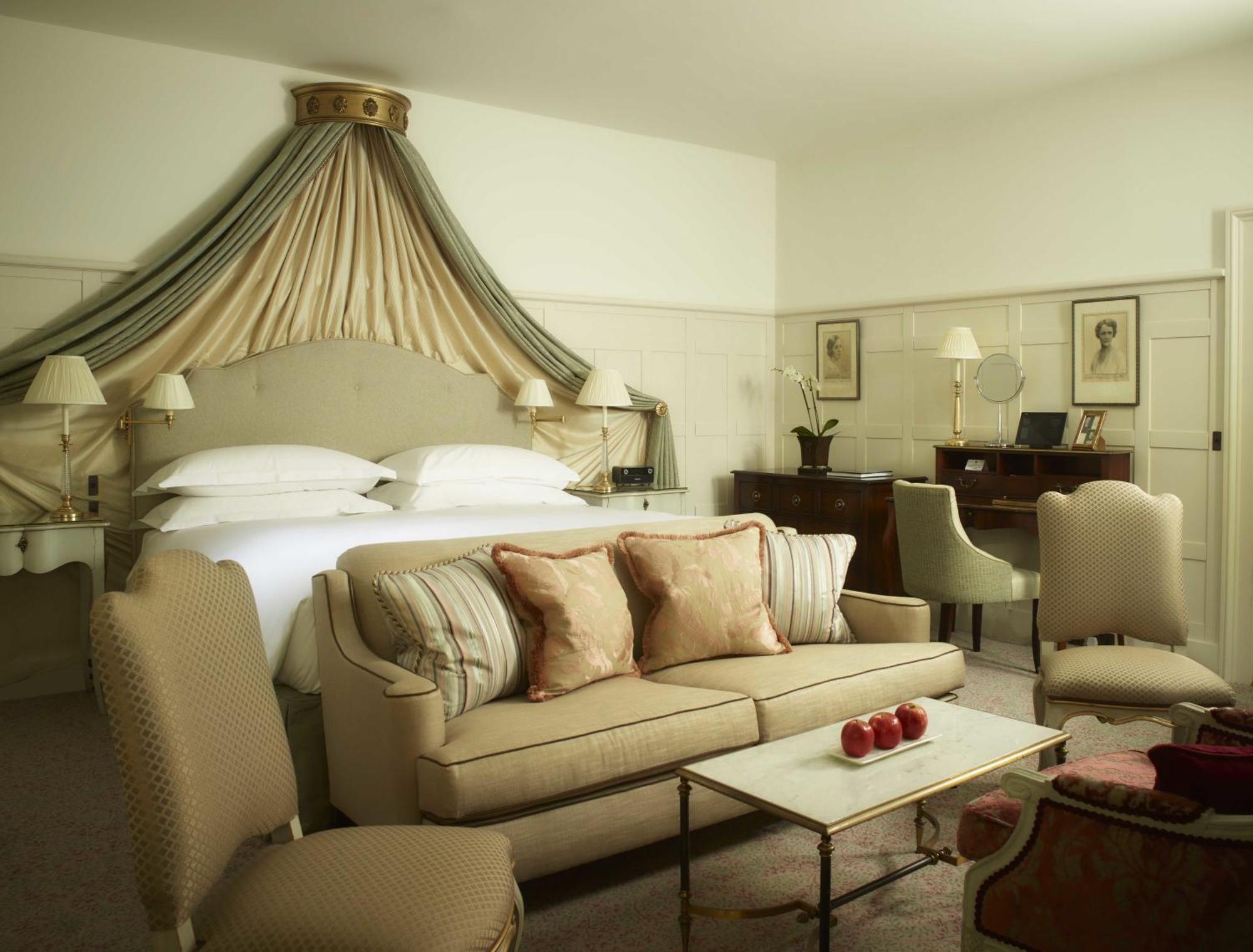 Cliveden House - An Iconic Luxury Hotel Maidenhead Room photo
