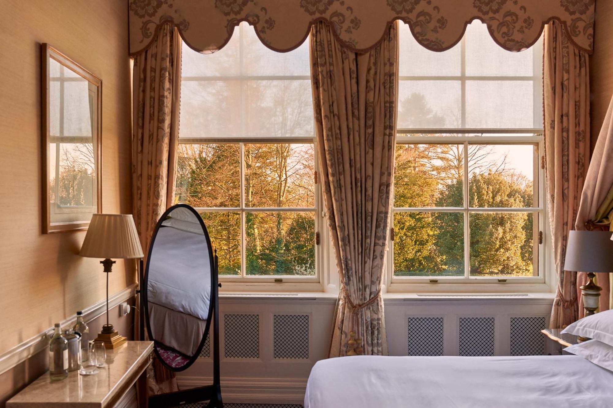 Cliveden House - An Iconic Luxury Hotel Maidenhead Exterior photo